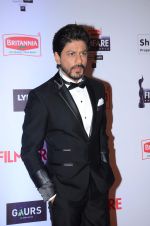Shahrukh Khan at Filmfare Awards 2016 on 15th Jan 2016